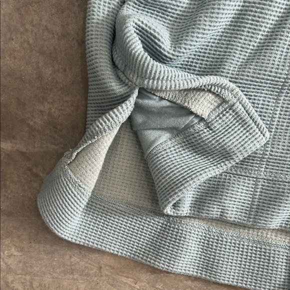 Athleta Women's Green Hooded Sweater - Picture 2 of 4